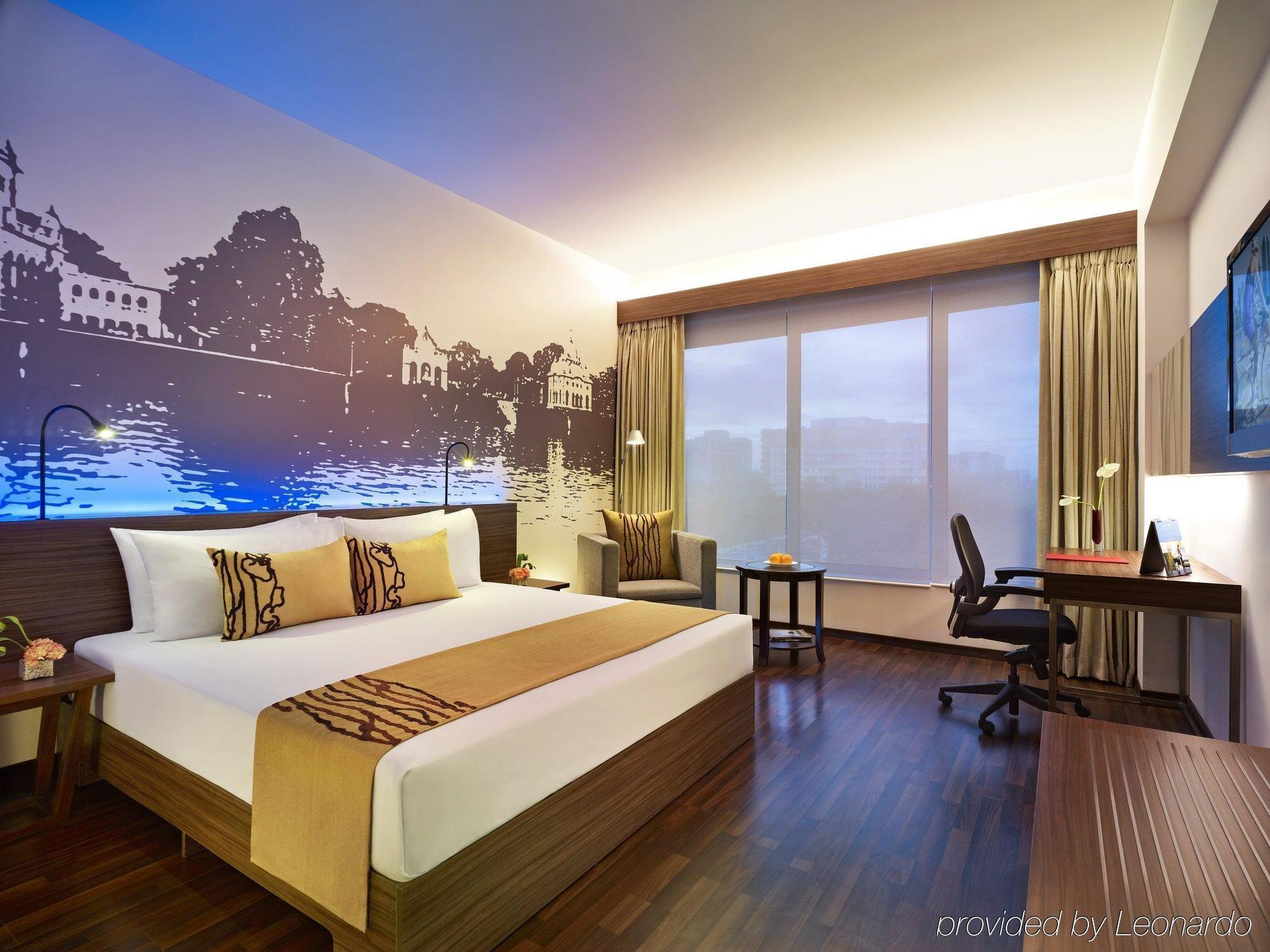 Hotel Vivanta Em Bypass Kolkata